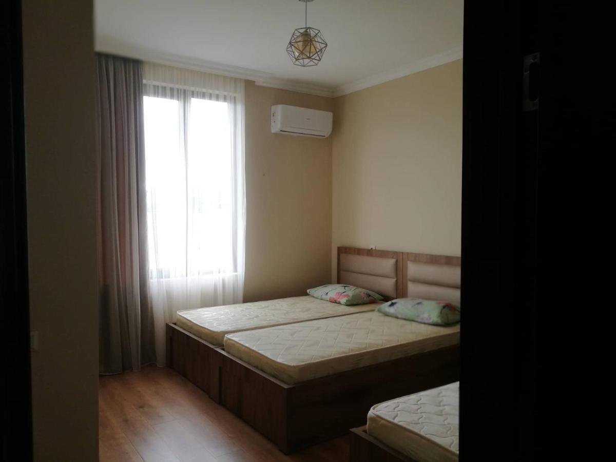 Mate'S Guest House Кобулети Экстерьер фото