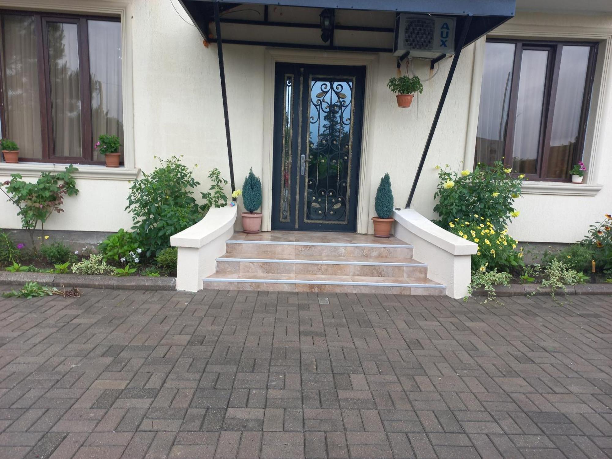Mate'S Guest House Кобулети Экстерьер фото